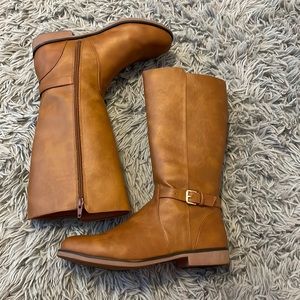 The children’s place brown riding boots size 6